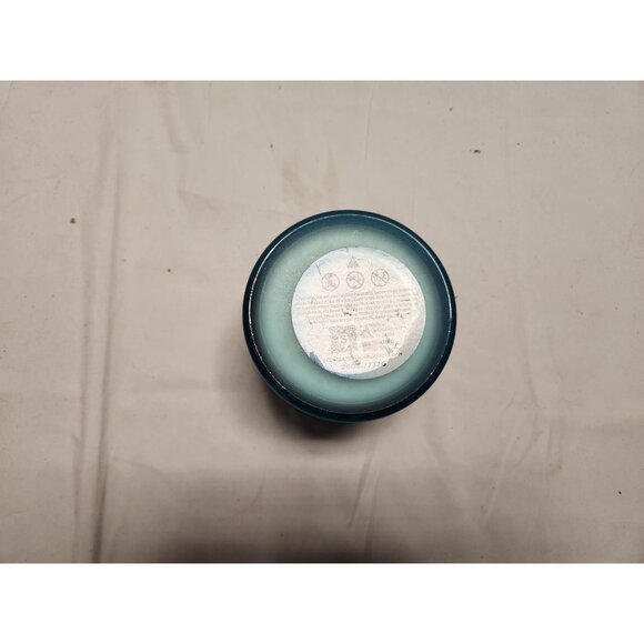 Vetiver Vanilla Scented Candle In Blue Glass Jar With Twin Wooden Wicks - Picture 3 of 3